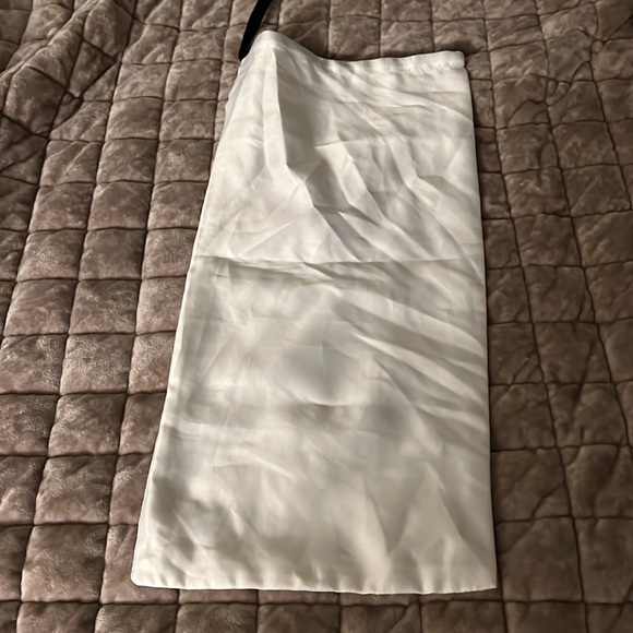 Gucci dust bag ☝️❤️ - Picture 2 of 4